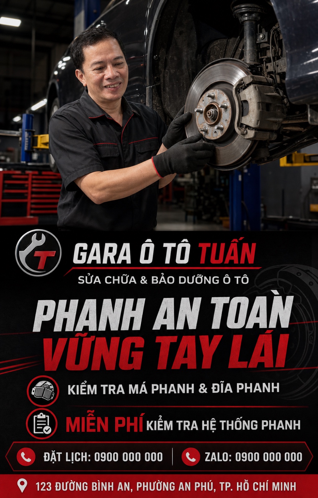 Tuấn trong trang phục thợ máy, đang kiểm tra hệ thống phanh